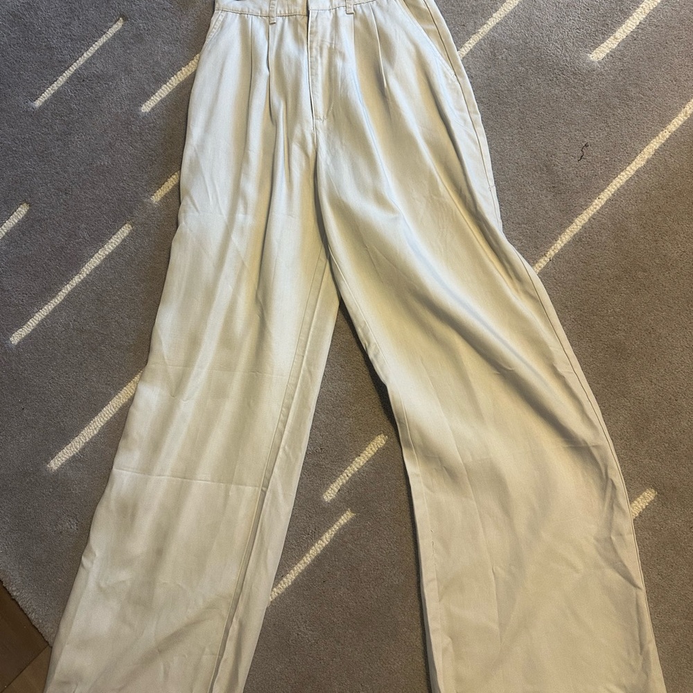 NWT- Abercrombie- Elegant Cream Wide-Leg Pants